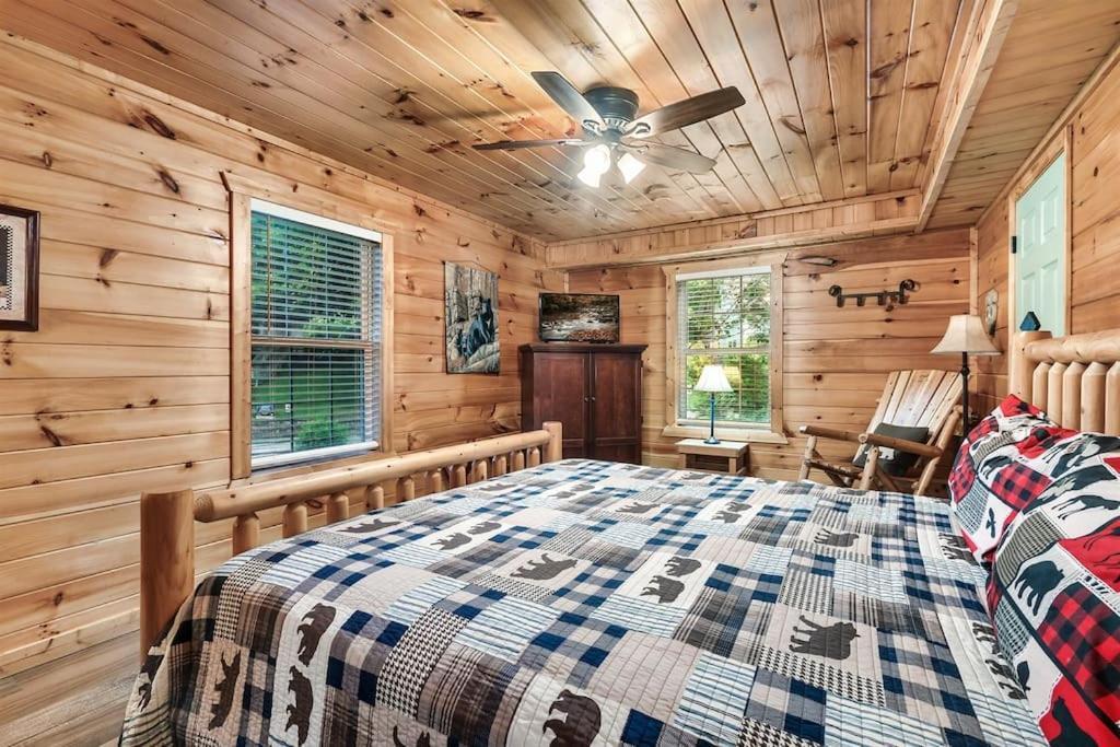 A Top Notch Lodge~Gatlinburg Exterior foto