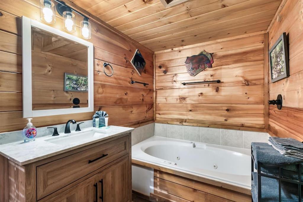 A Top Notch Lodge~Gatlinburg Exterior foto